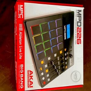 MIDI pad controller with 16 MPC pads